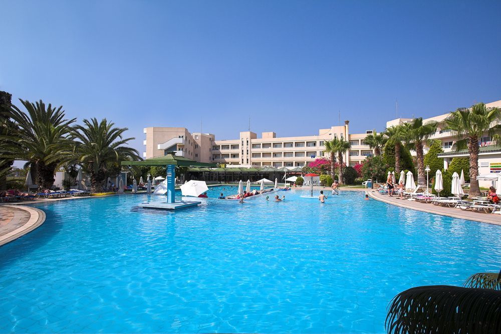 Aloe Hotel 파포스 외부 사진