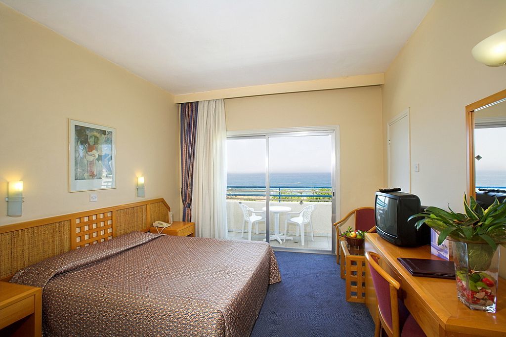 Aloe Hotel 파포스 외부 사진