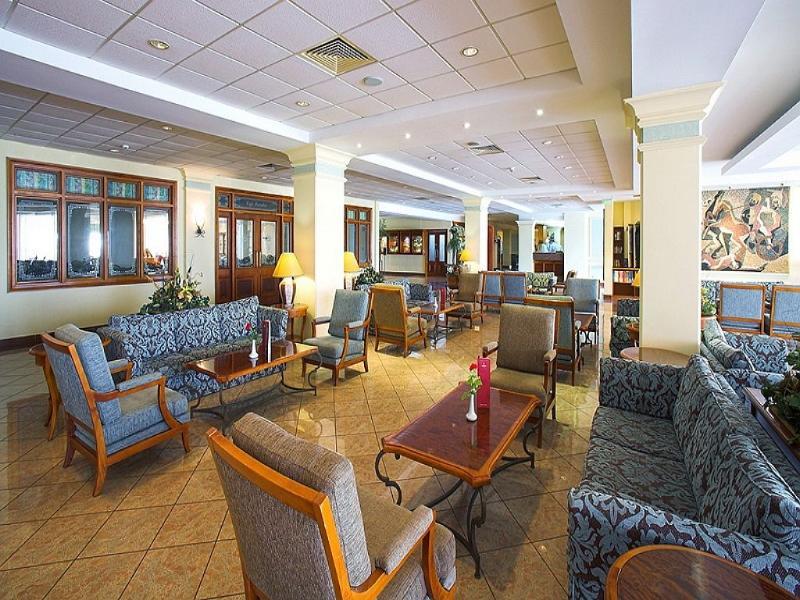 Aloe Hotel 파포스 내부 사진